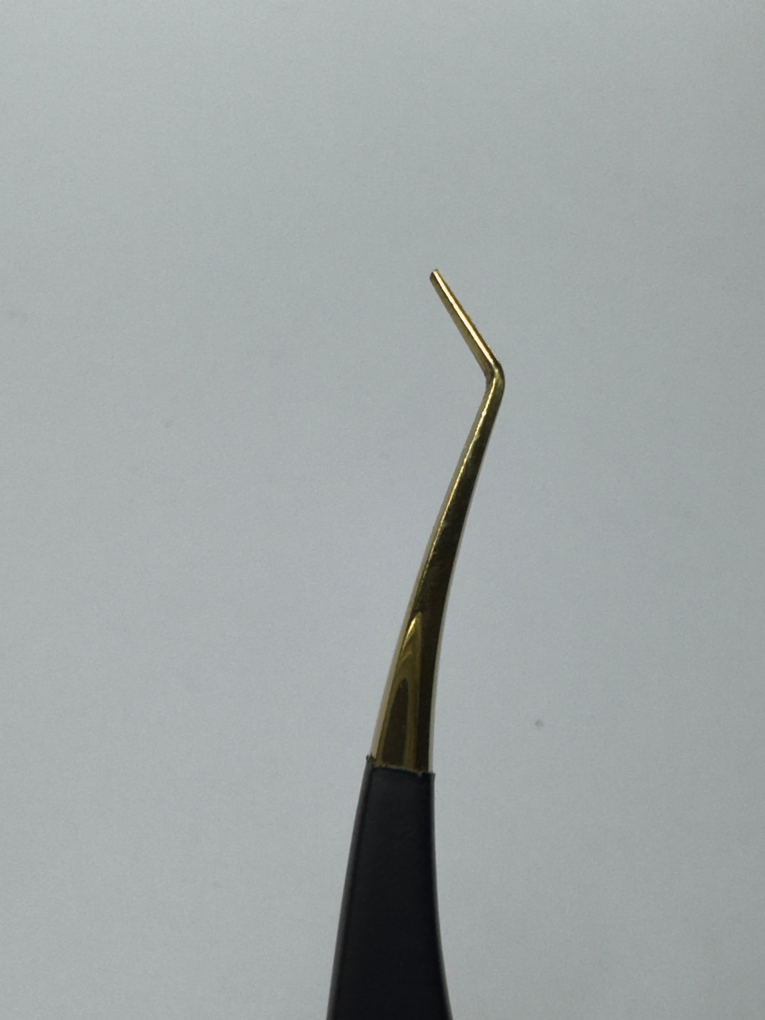 Pinza No. 02 Sharp Angle